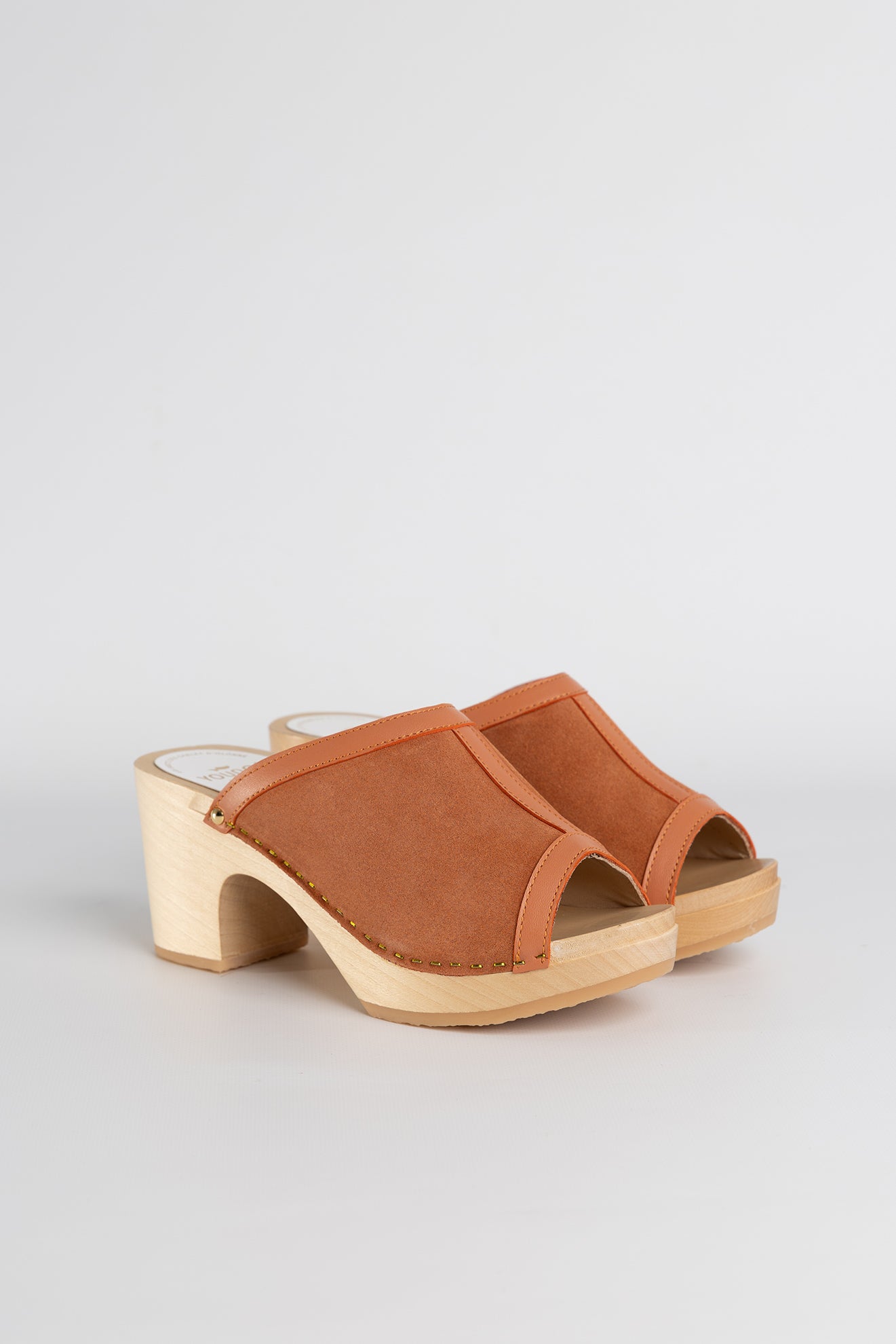 Yami Brick Velvet