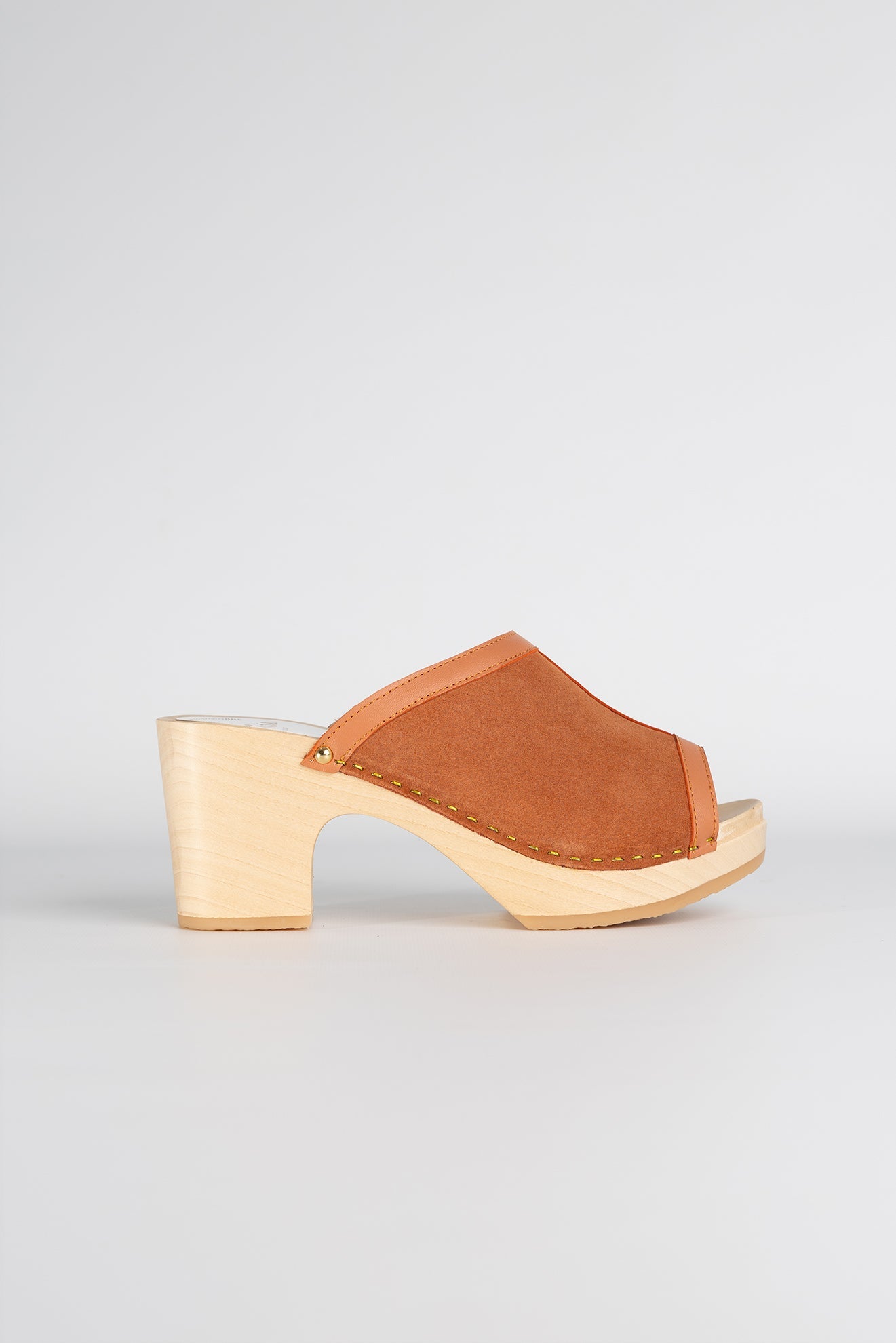 Yami Brick Velvet