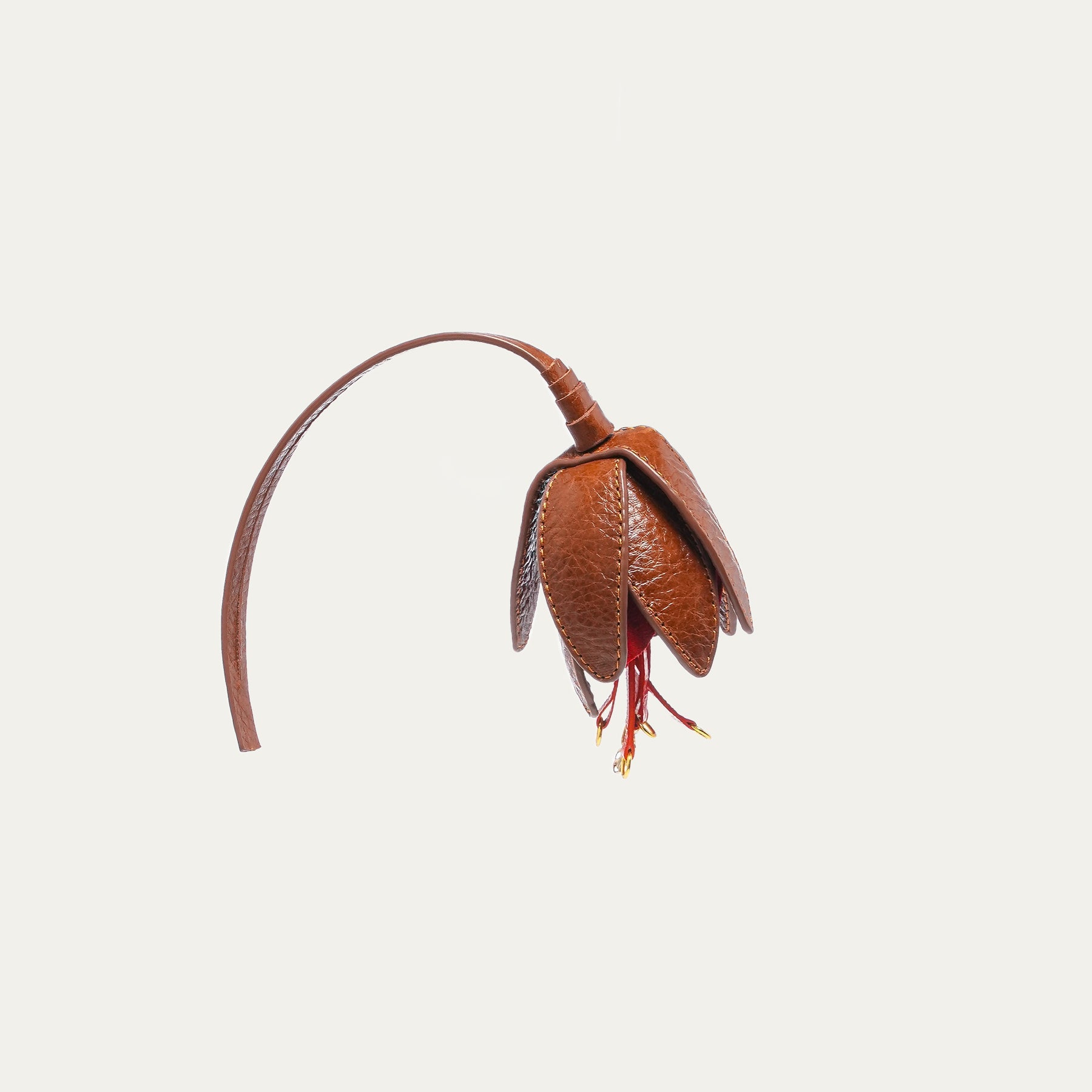 Grigri Cuir Tabac et Coquelicot