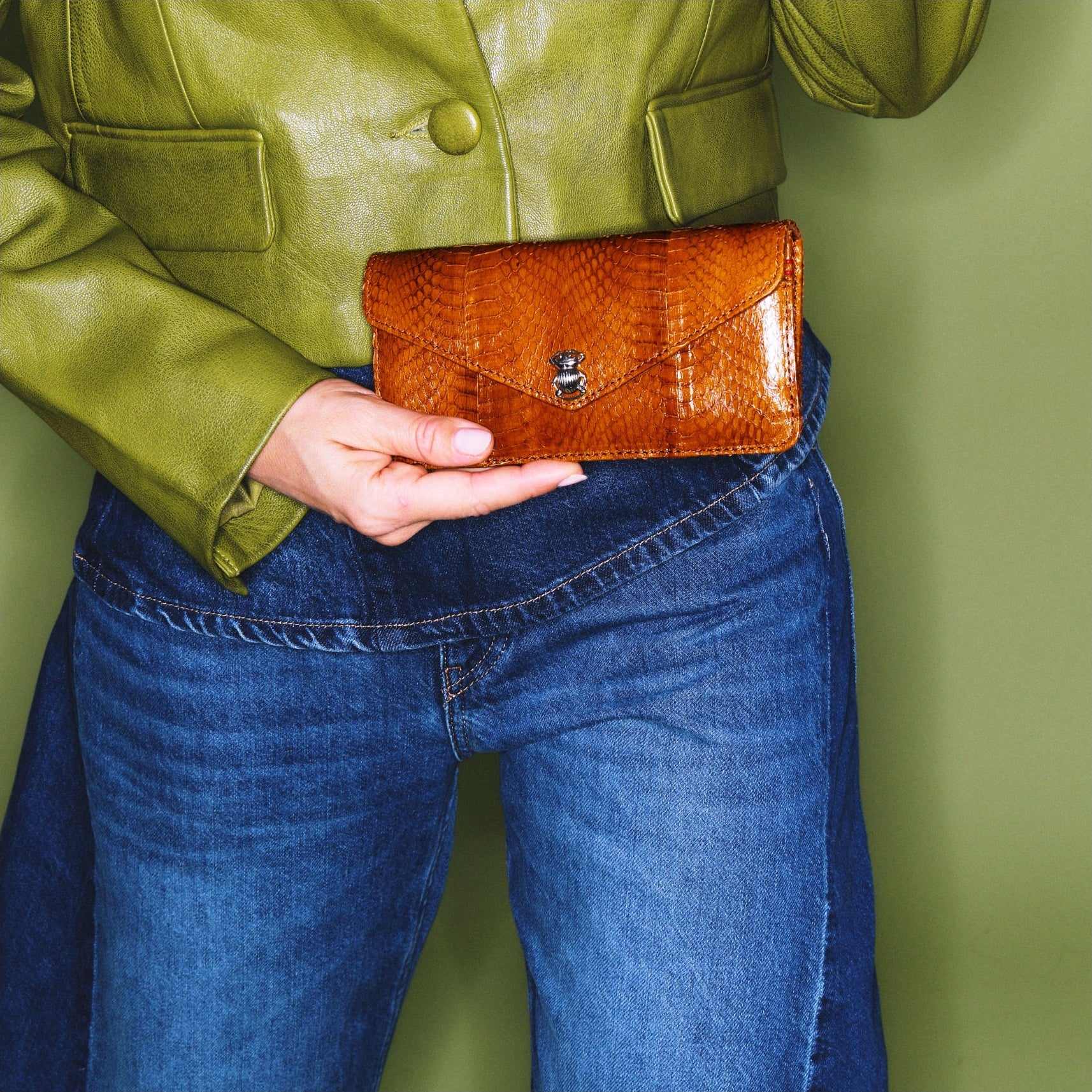 Alex Long Cobra Wallet Honey
